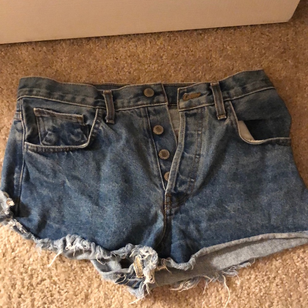 Mid waist shorts